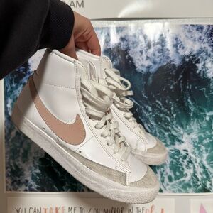 Nike Blazer - Women’s Size 8